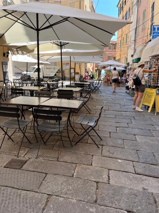 La Scalinata Apartment Bordighera Bagian luar foto