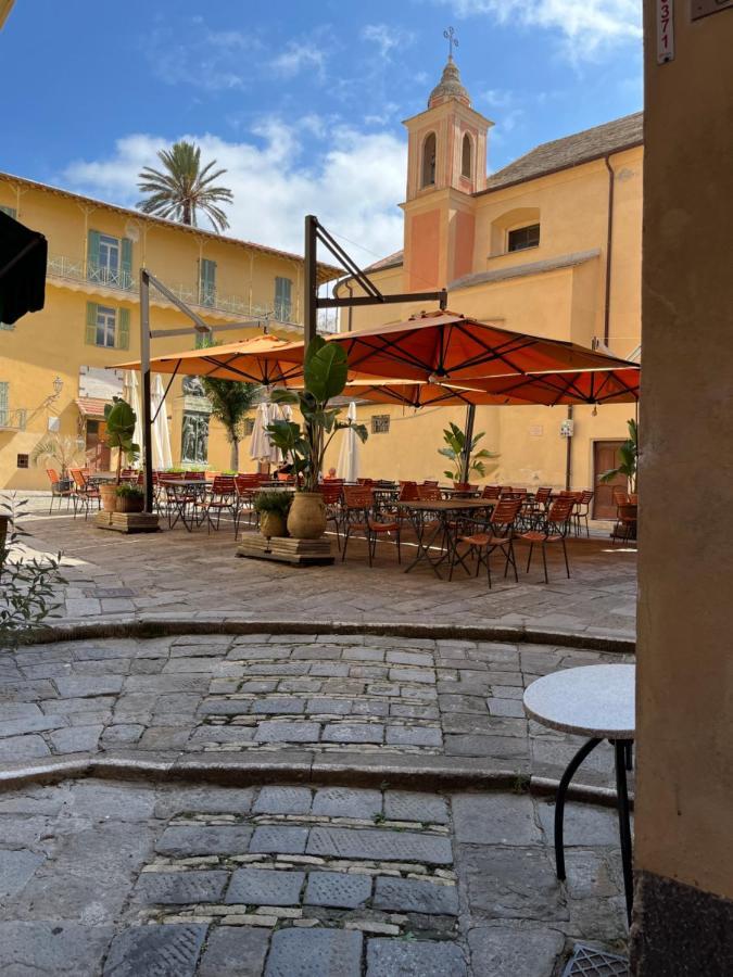 La Scalinata Apartment Bordighera Bagian luar foto